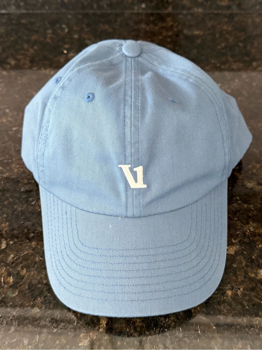 Vuori Dad Hat Mens Baseball Cap Baby Blue Adjustable Strap EUC